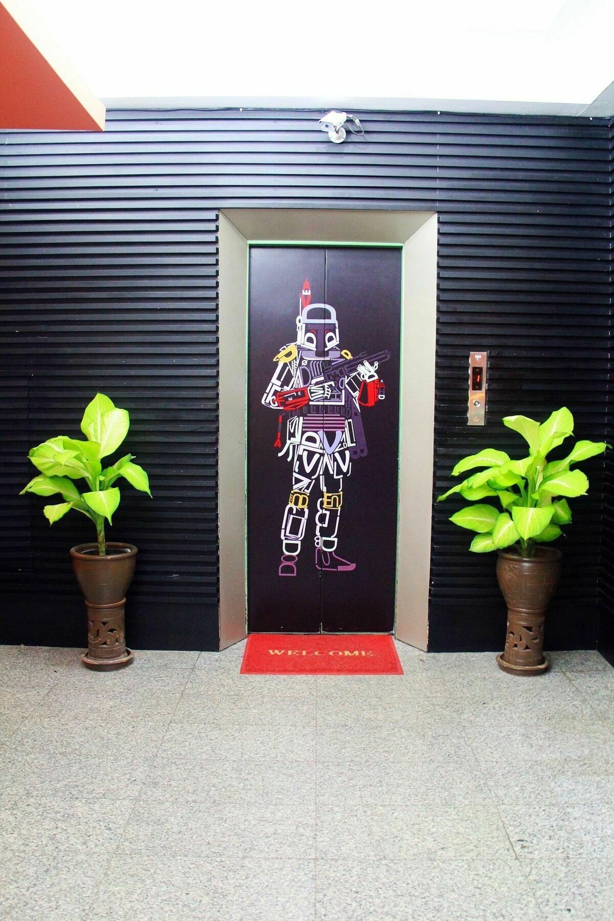 โรงแรมเรือนทิพย์ เชียงราย Ruean Tip Hotel Екстер'єр фото