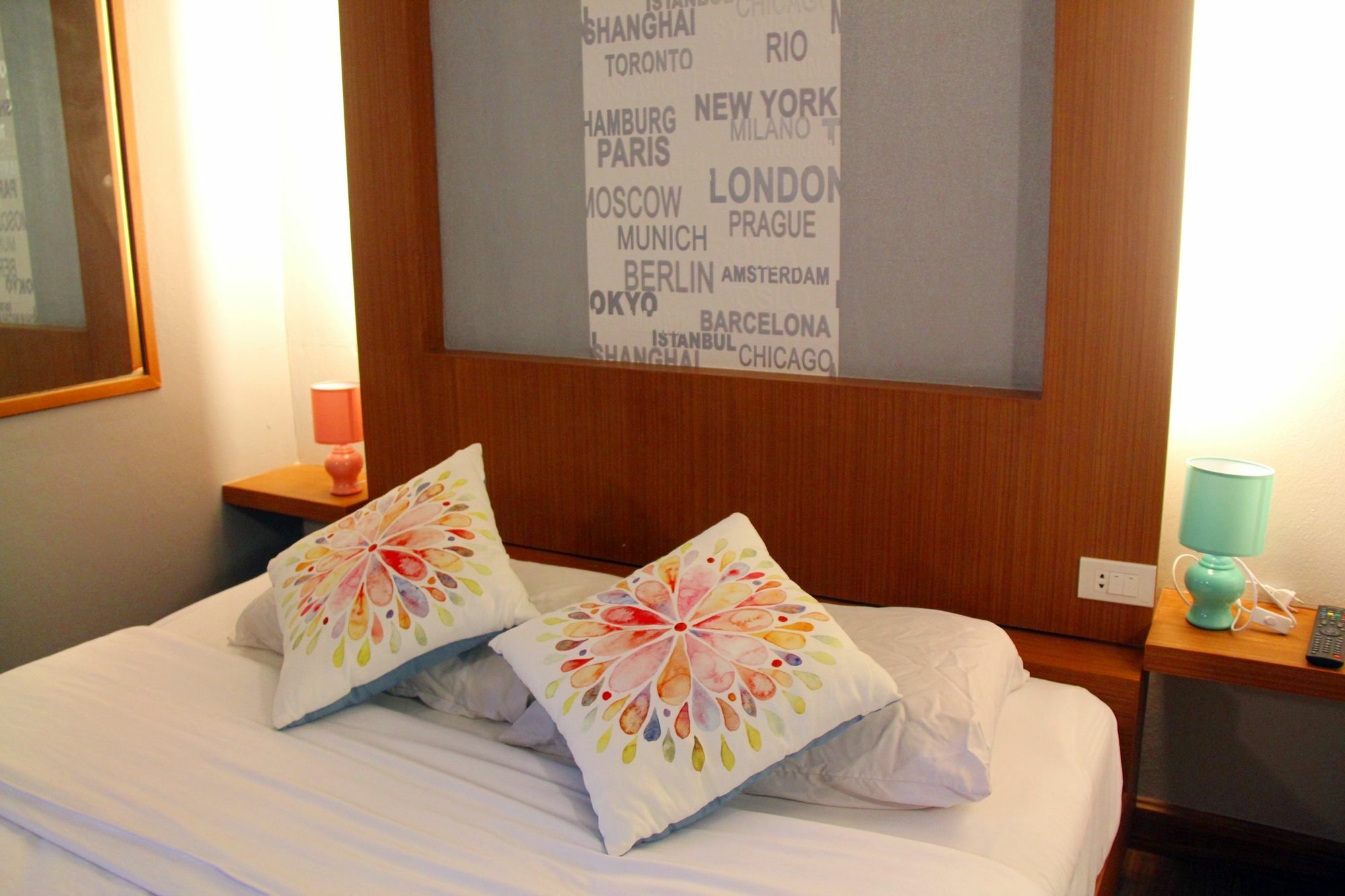 โรงแรมเรือนทิพย์ เชียงราย Ruean Tip Hotel Екстер'єр фото